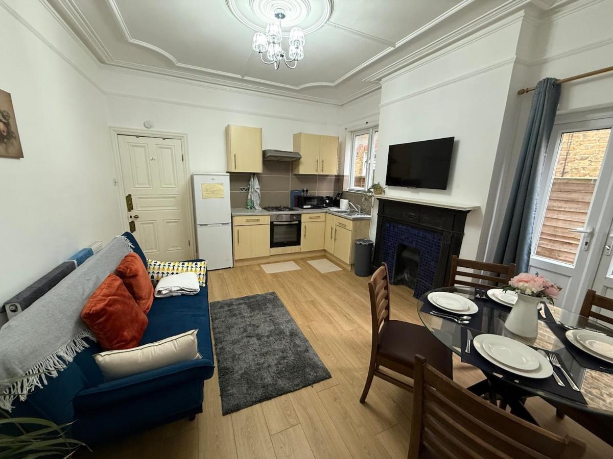 Appartamento 1 Bedroom, 30 Minutes To Centre!